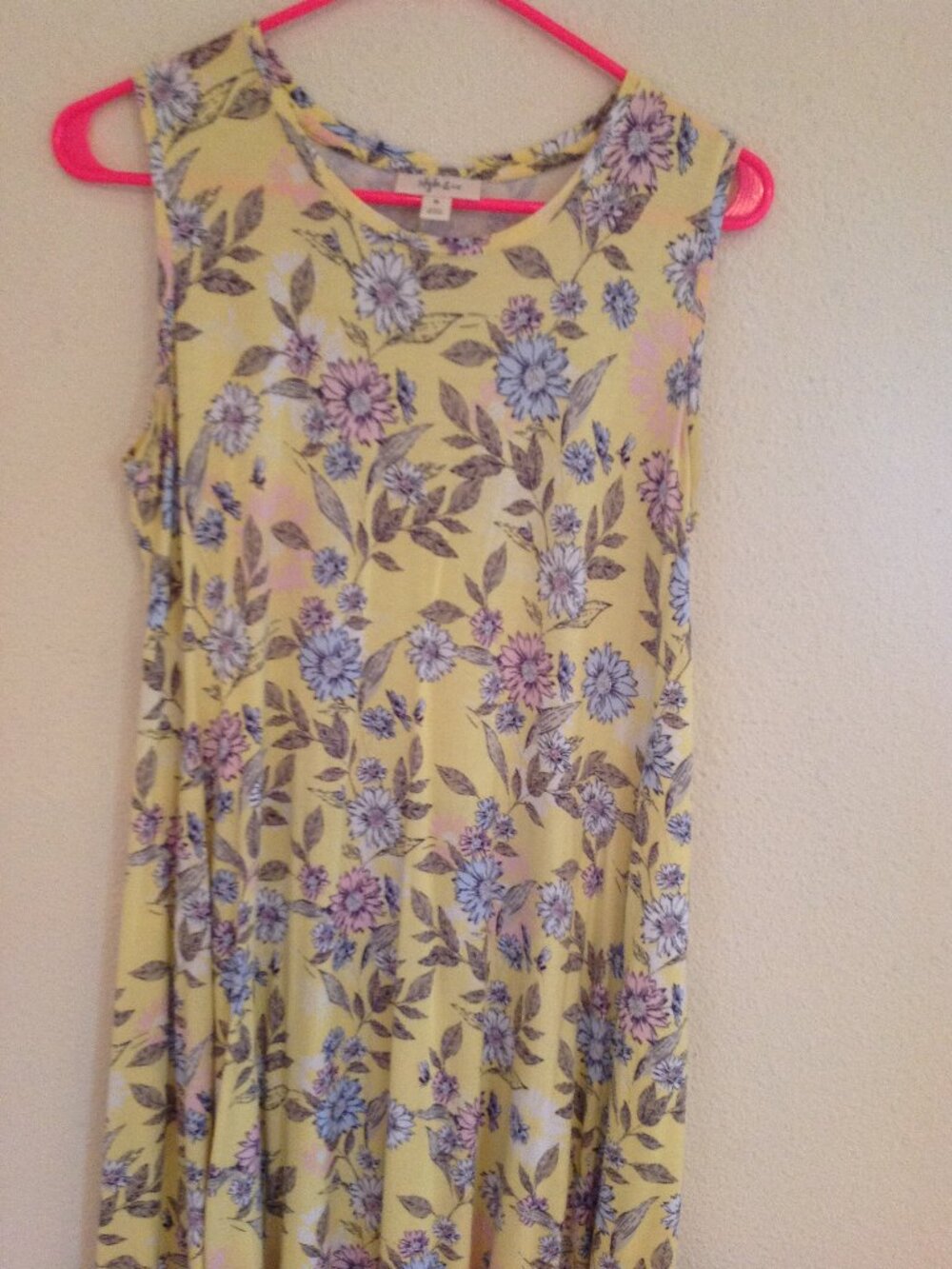 Dress Medium - Picture 6 of 9